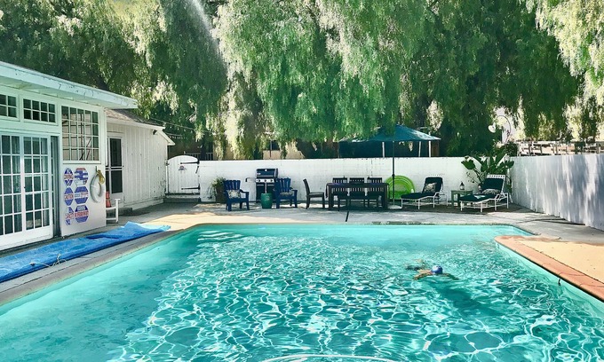 Ventura County Cabaña | Cabaña rústica en árbol lleno de cañón privado