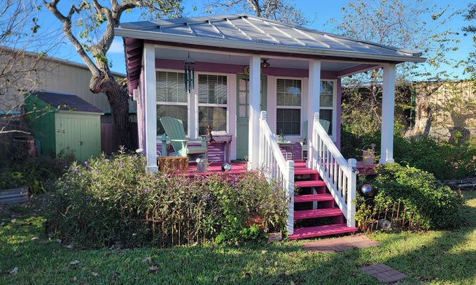 Rockport Cabaña | Vintage Cottage