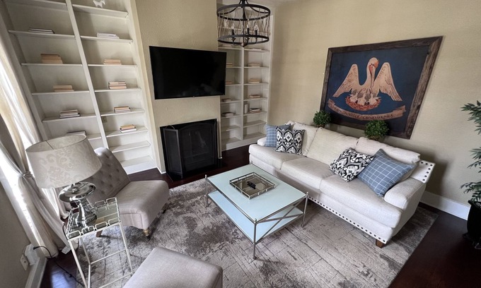 Beauregard Town Historic District Casa | ☆ Vintage Downtown Shotgun Home de LSU ☆ Lavadora / Secadora ☆ Se Habla Español