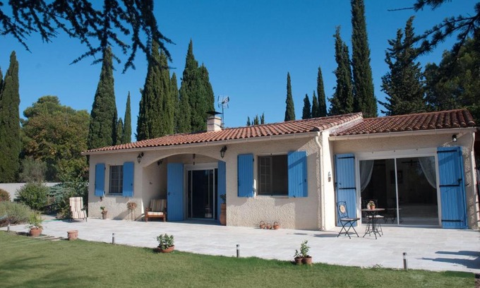 Arles Casa | Vintage Provence