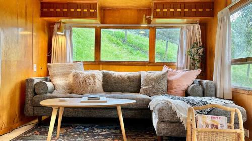 Arroyo Grande Casa | Vintage Spartan-retro Farm Stay W Ev Charger