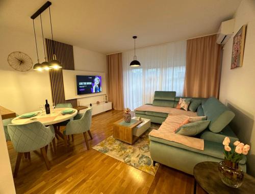 Nis Apartamento | Violet deluxe