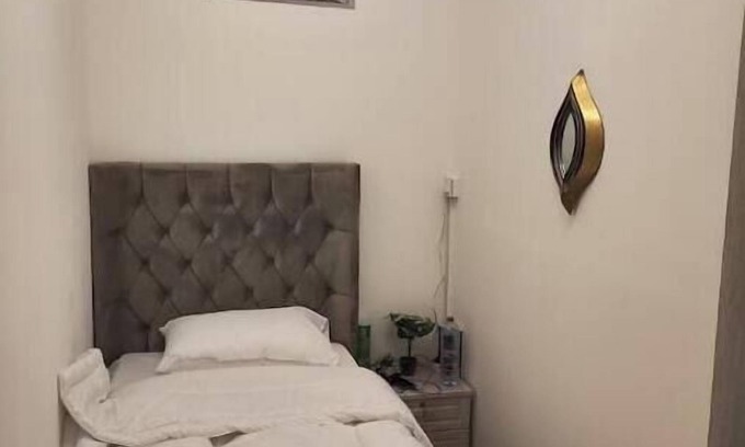 Ajman Apartamento | VIP bed private partition