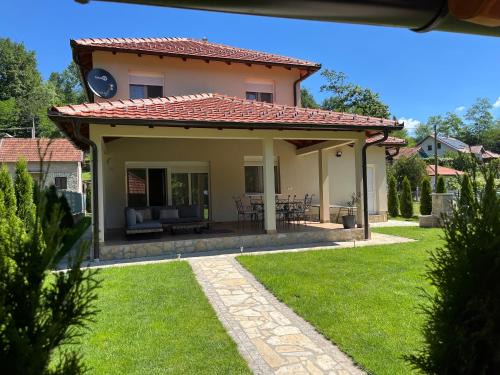Rakari Villa | Vip kuca Banja Vrujci
