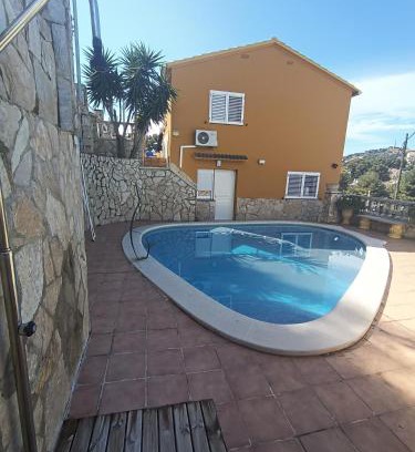 Segur de Calafell Apartamento | VIP Poolsuite Calafell