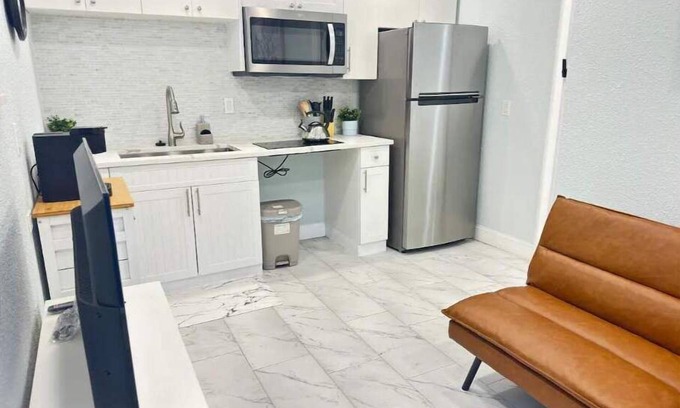 Palma Ceia West Casa | Virginia Park cottage of South Tampa