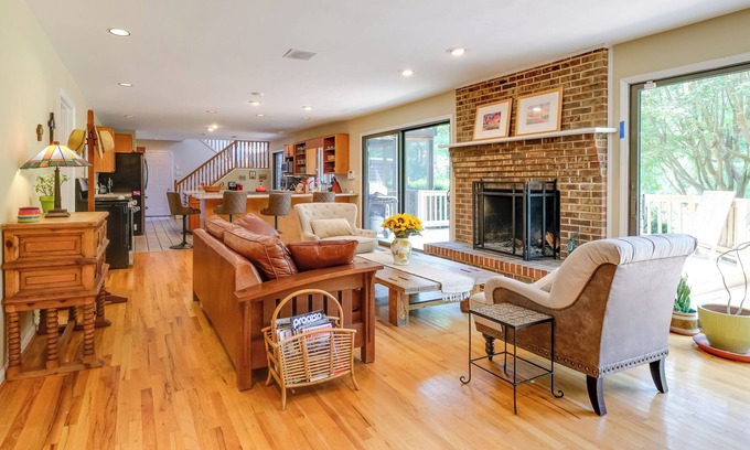 Cave Spring Casa | Virginia Retreat w/ Deck, 7 Mi to Downtown Roanoke