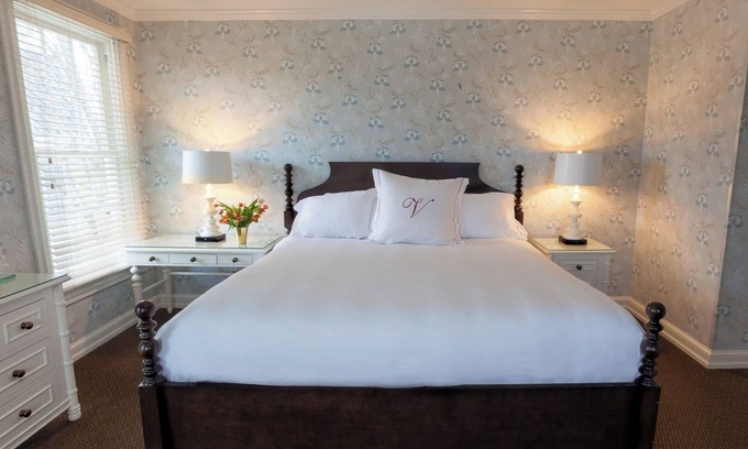 Cape May Hotel | Exclusive Adults-Only Escape with Pool, Bikes, Beach Services & Gourmet Dining