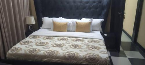 Ibadan Hotel | Visbury Hotel and Suites