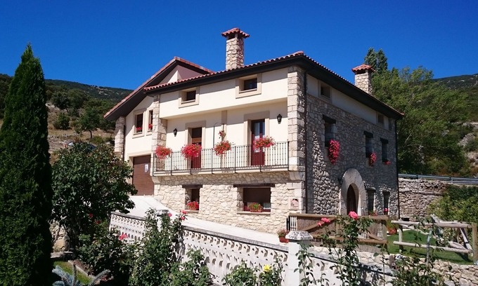 Quintana de Valdivielso Casa | Visita las Merindades desde CASA RURAL TORRES
