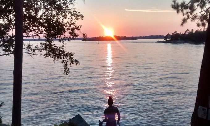 Frontenac Casa | Visítenos para la mejor vista de las Mil Islas