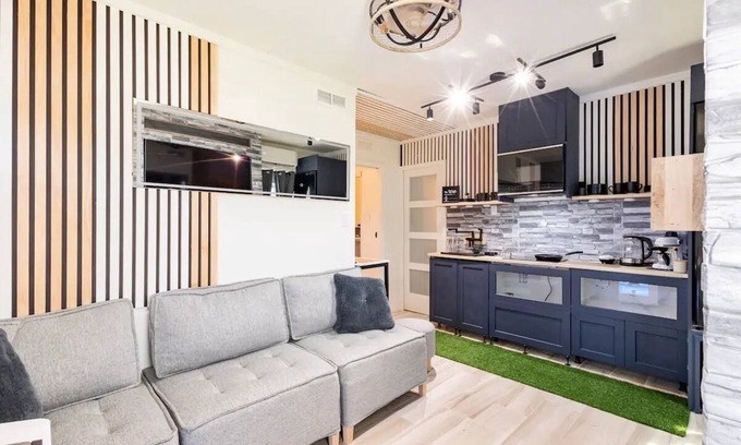 Orlando Casa | Vista Charm — Your Lux Oasis Near The Airport.