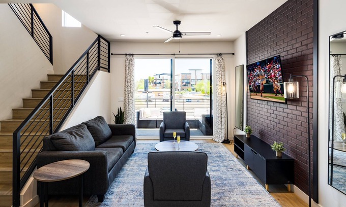 Arts District Casa | Vista Del Camino-6 Condos-Hot Tub-In Old Town