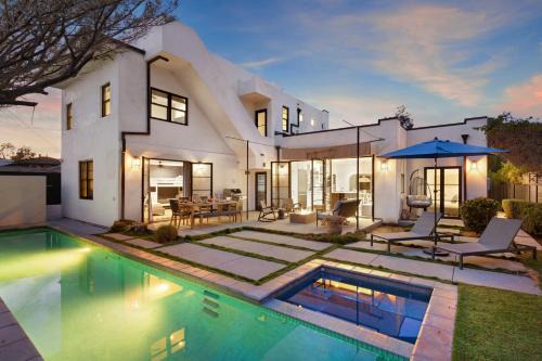 Beach Barber Tract Casa | Vista Del Mar by AvantStay Stunning Spanish Inspired Home w Pool Hot Tub Rooftop Patio