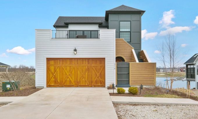 Ottawa Casa | Vista di Marina 3 bed 3.5 bath