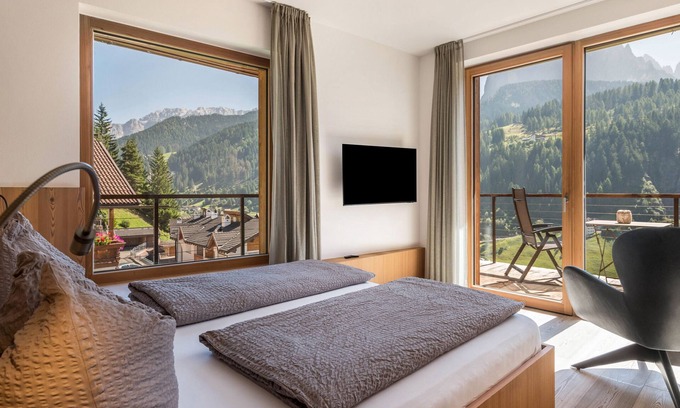 Santa Cristina Val Gardena Apartamento | Vista Dolomites apartamento "Liberty" con vistas a la montaña, balcón y Wi-Fi