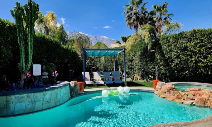 Vista Norte Casa | Vista de Vista -Fun en el sol! A pocos minutos del centro de Palm Springs y tranvía