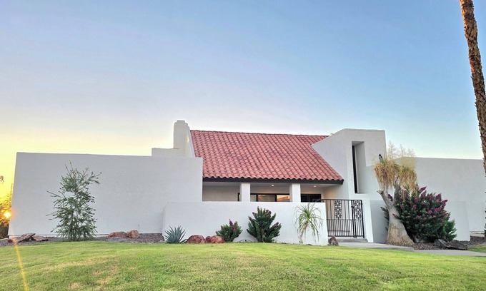 Yuma Casa | Vista Views! Large Double Master 4 bed/4 bath close to Hospital!