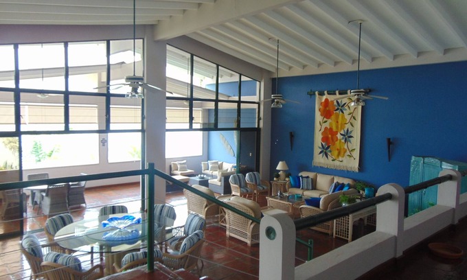 Coatepeque Casa | Vistalago, Impresionante Lakefront Propiedad en el Lago de Coatepeque.