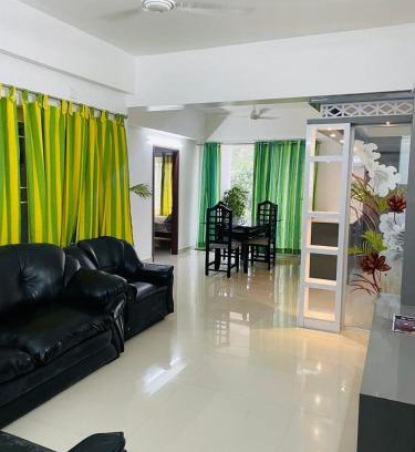 Nagampadam Apartamento | VistaLux