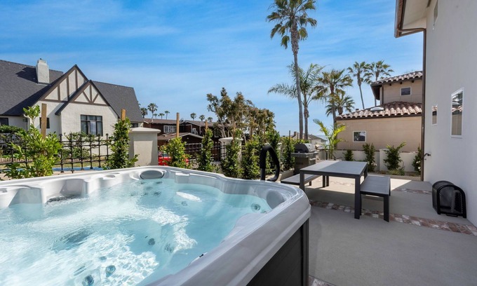 Beach Barber Tract Apartamento | VISTAUpstairs/HotTubNights/Oceanview2BRFlat