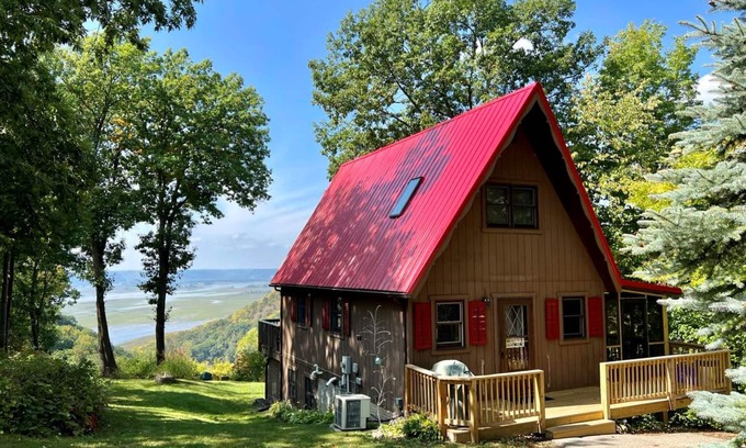 Eagle Mountain Cabina | GRAND VIEW - VISTAVIEW CABIN con vista al río Mississippi con HOT TUB!