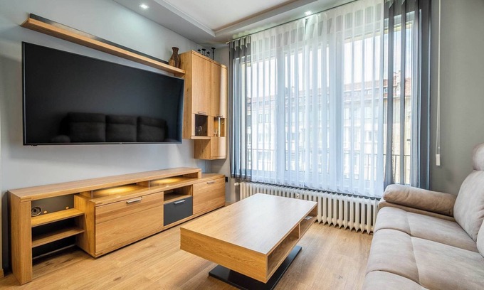 Sofia City Center Apartamento | Vitoshka's Finest
