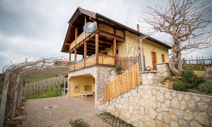 Bostanj Casa | Vivid Hillside Country House with Hot-Tub and Sauna - Two Bedroom Country House