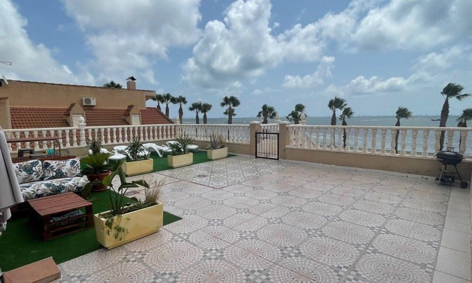 Los Alcazares Casa | Vivienda en Primera Línea del Mar Menor. Sol, playa y Golf... ¡Todo a un paso!