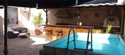 Almonacid de Toledo Casa | Vivienda Turistica Vino Tinto