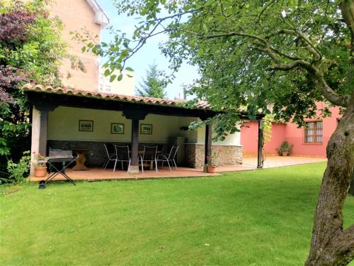 Colombres Casa | Vivienda Vacacional El Robledo