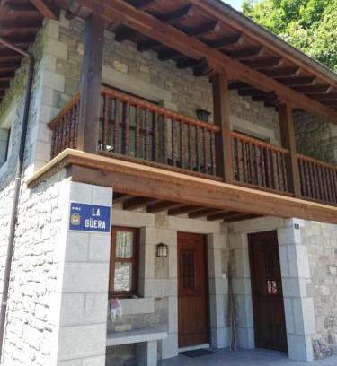 Penamellera Baja Chalet De Esquí | Vivienda vacacional La Güera - Casas de los Picos