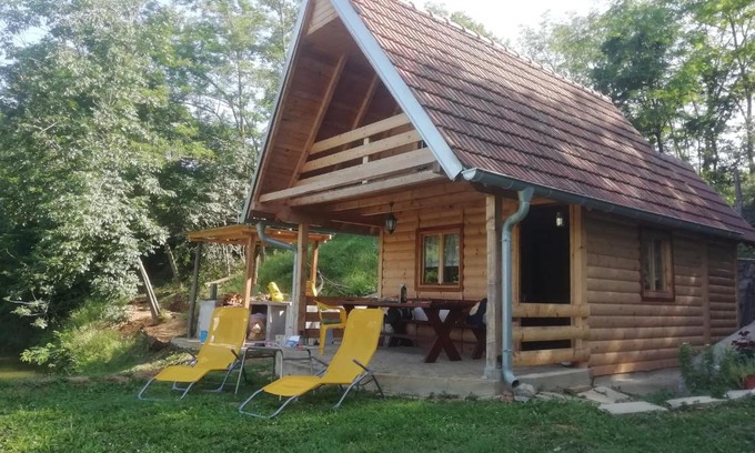 Mladenovac Chalet De Esquí | Vlajina brvnara