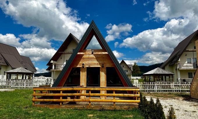Sumece Chalet De Esquí | Vlasic Odmor - Microcastl