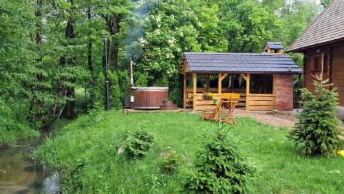 Vrelo Korenicko Casa | Vodenica Vrelo Chalets