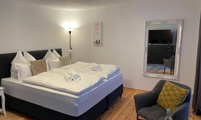 Vohenstrauss Apartamento | VOH Studio MITTEN in Vohenstrauß, Smart-TV, Parkplatz