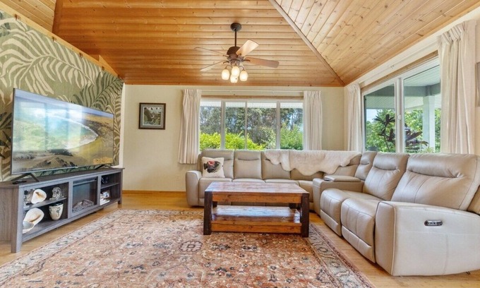 Volcano Casa | Volcano Magic! Cozy home located steps from Volcano National Park - Pet Friendly