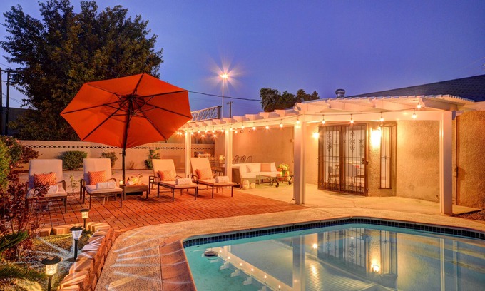 Rancho Oakey Casa | ** Impresionante casa de lujo W / Pool-2m de Strip !!** **