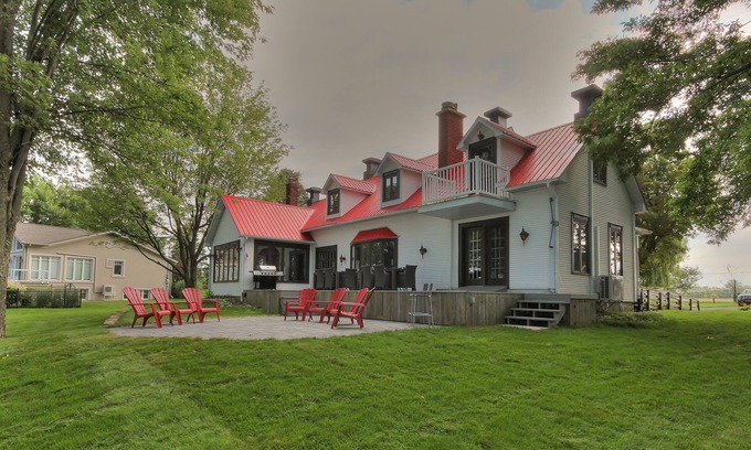 Saint-Charles-sur-Richelieu Casa | Vrbo Property
