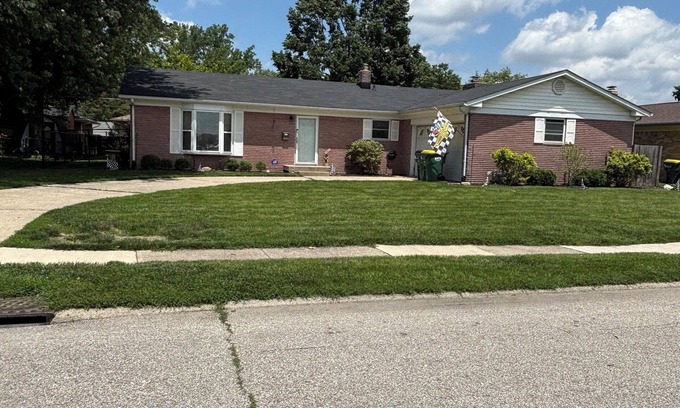 Speedway Casa | VRBO in the heart of Speedway.