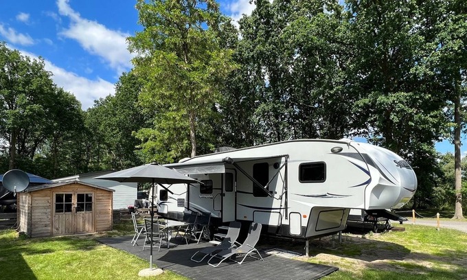 Plaue Apartamento | Vrbo Property