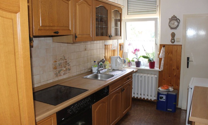 Bad Koesen Apartamento | Vrbo Property