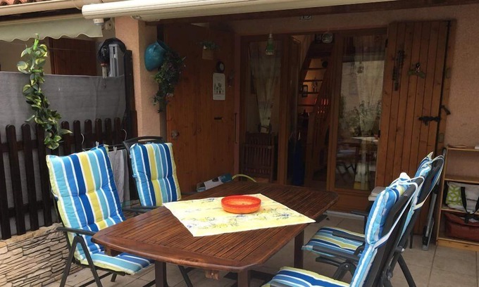Saint-Martin-de-Bromes Apartamento | Vrbo Property