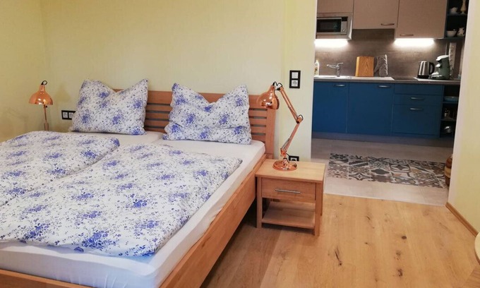 Maria Lanzendorf Apartamento | Vrbo Property
