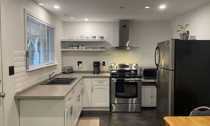 Nakusp Apartamento | Vrbo Property