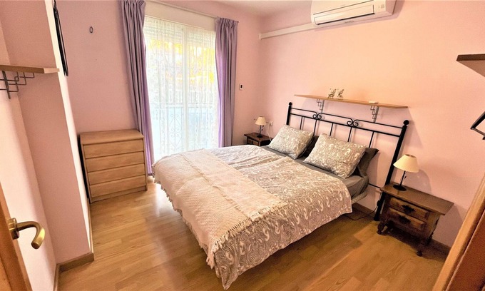 Torremolinos Chalet De Esquí | Vrbo Property