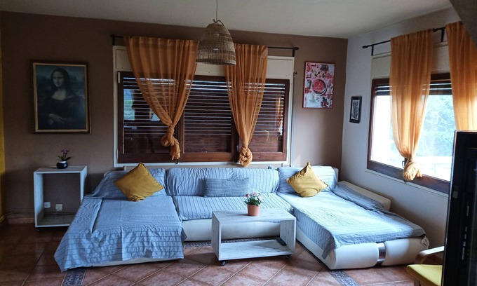Vallromanes Casa | Vrbo Property