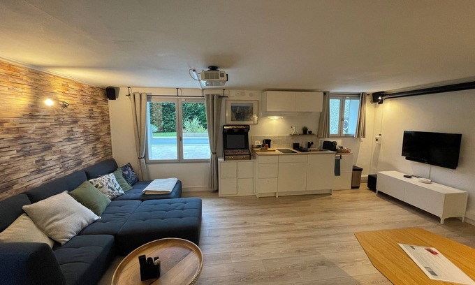 Irigny Apartamento | Vrbo Property