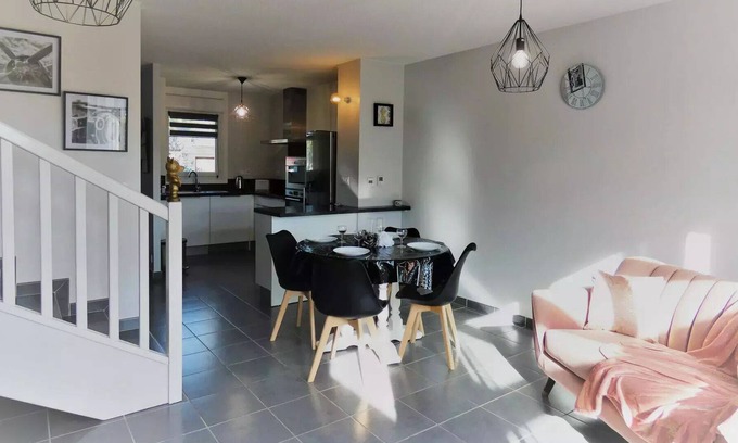 La Motte-Servolex Apartamento | Vrbo Property