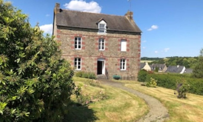 Saint-Goueno Casa | Vrbo Property